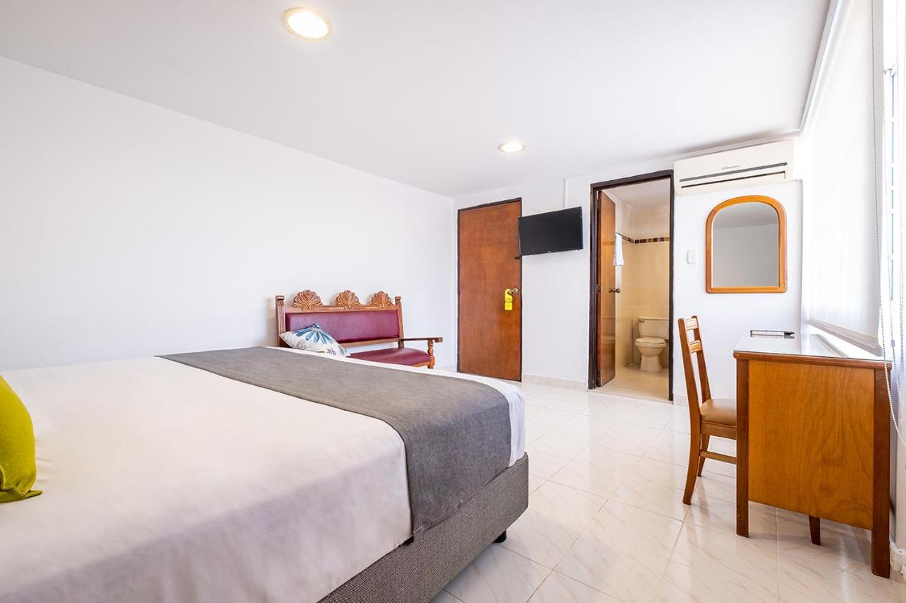 Ayenda 1502 Principe Hotel Bucaramanga Bagian luar foto