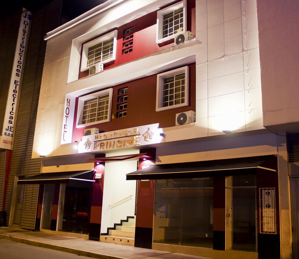Ayenda 1502 Principe Hotel Bucaramanga Bagian luar foto
